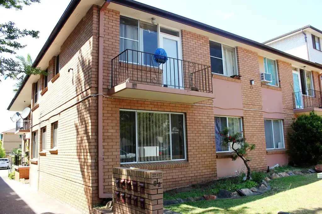 Main view of Homely unit listing, 7/33 York Street, Fairfield NSW 2165
