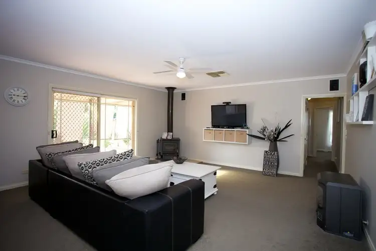 Fourth view of Homely house listing, 2 Perkins Court, Horsham VIC 3400
