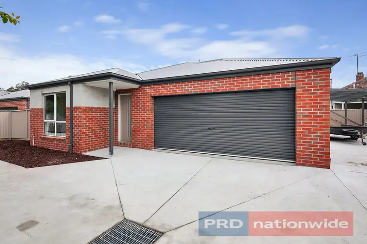 Unit 2/105 Larter Street, Ballarat East VIC 3350