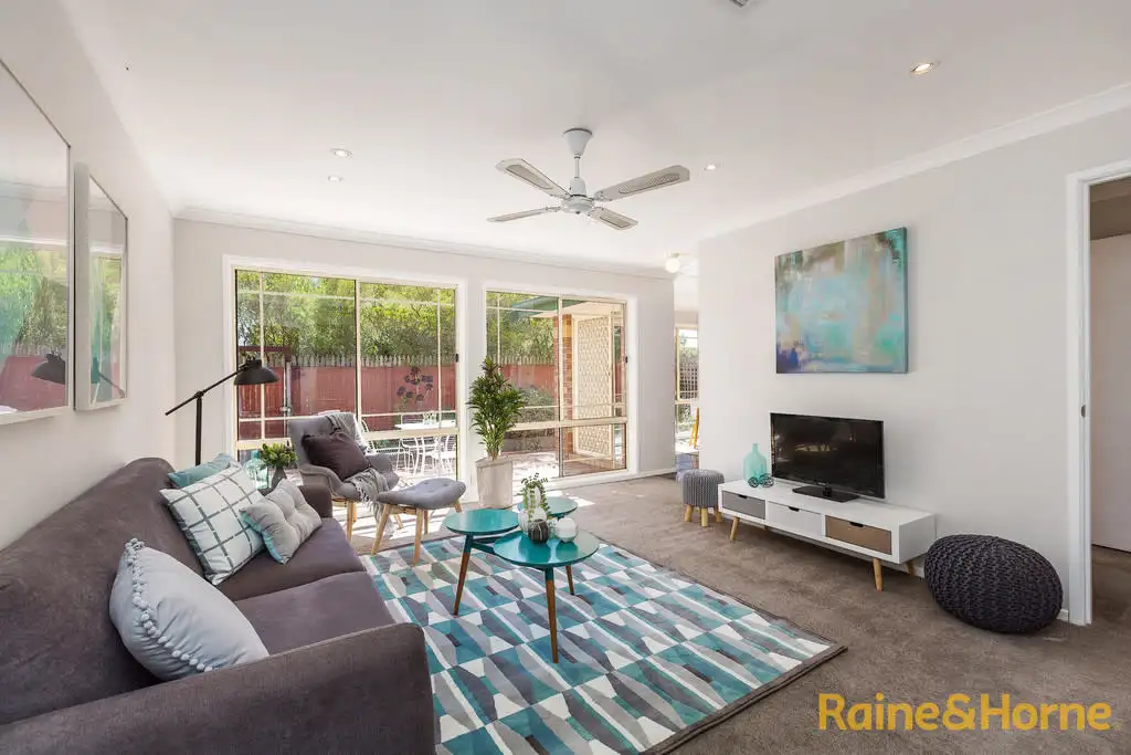 Main view of Homely townhouse listing, 2/114 Johnston St, Newport VIC 3015