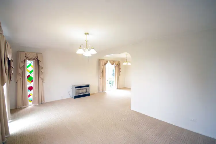 Second view of Homely house listing, 16 Sienna Crescent, Endeavour Hills VIC 3802