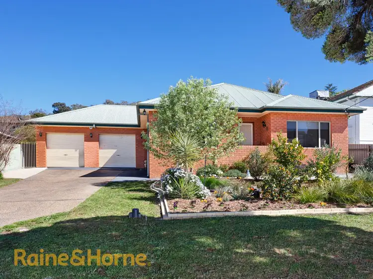 114 Meadow Street, Kooringal NSW 2650