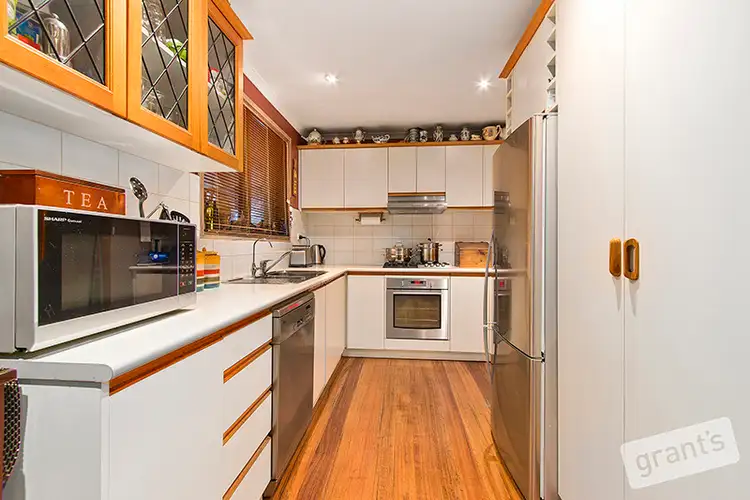 Seventh view of Homely house listing, 25 Ambleside Crescent, Berwick VIC 3806