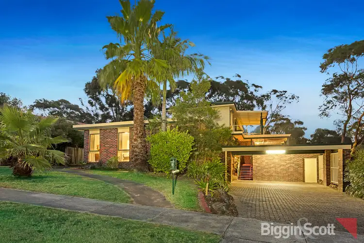 5 Adam Avenue, Wheelers Hill VIC 3150