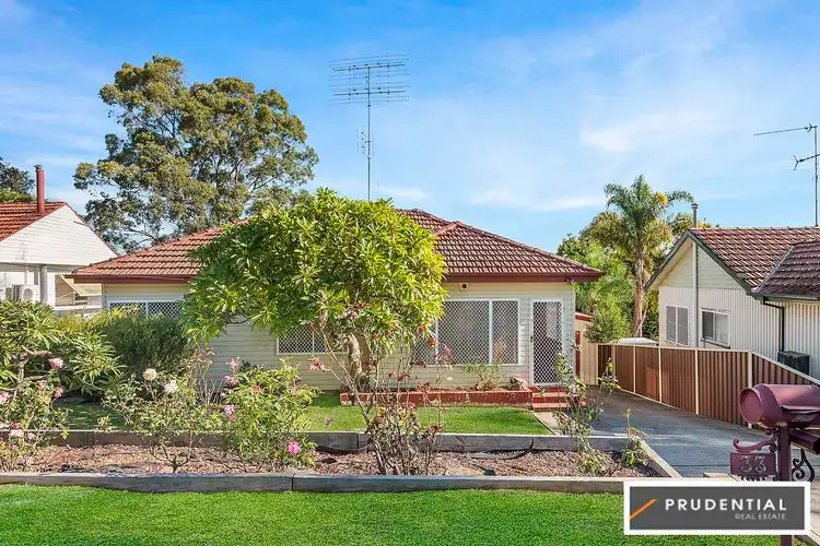 33 Grandview Drive, Campbelltown NSW 2560