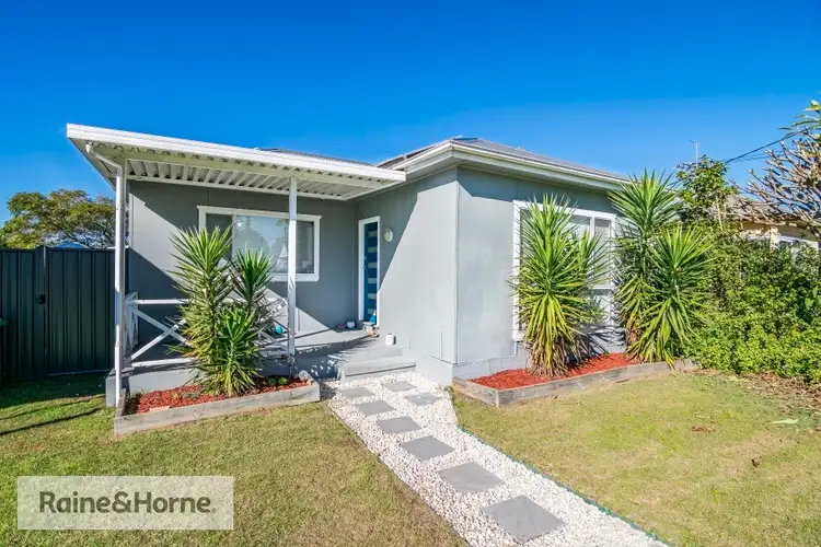32 Barrenjoey Road, Ettalong Beach NSW 2257