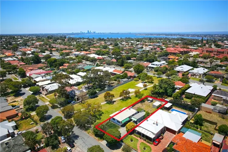 56 Murray Road, Bicton WA 6157