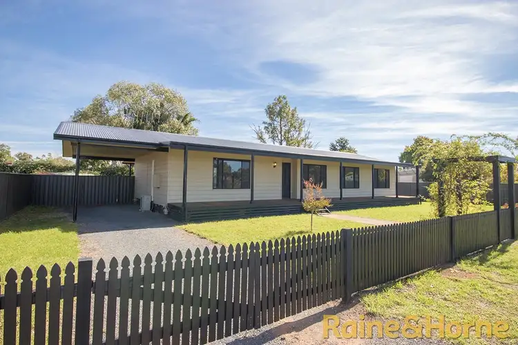 18 Manildra Street, Narromine NSW 2821