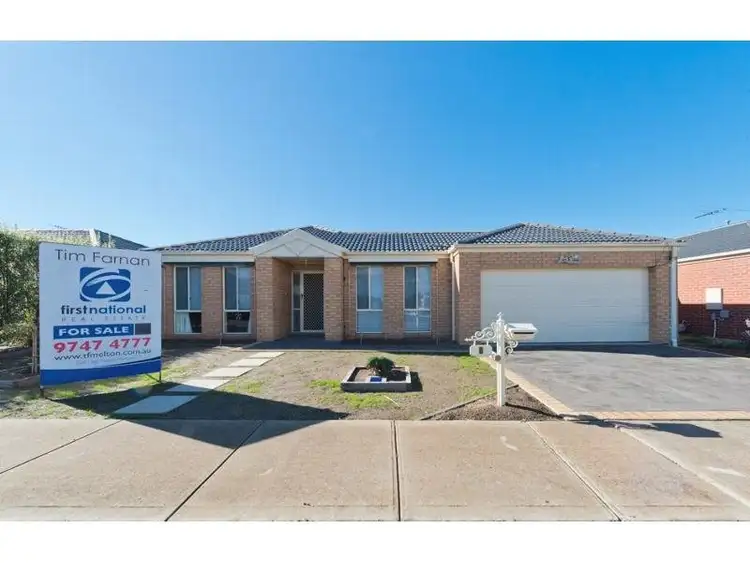 8 Jeune Place, Kurunjang VIC 3337