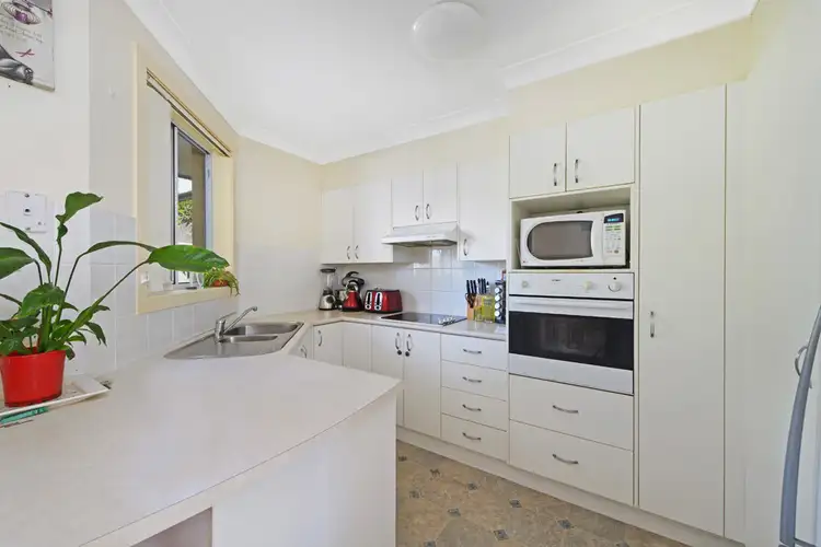 Fifth view of Homely villa listing, 2/88 Grant Street, Port Macquarie NSW 2444