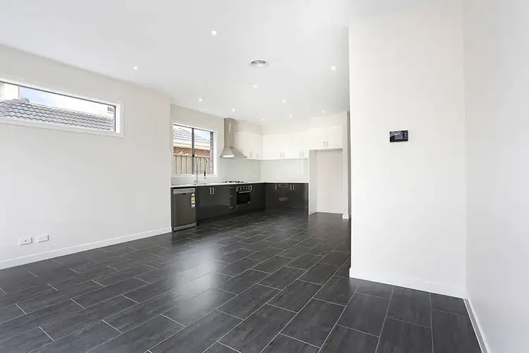 Fifth view of Homely townhouse listing, 1/236 Boundary Road, Pascoe Vale VIC 3044