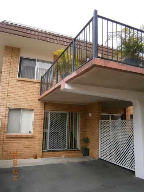 24 Little Norman Street, Southport QLD 4215