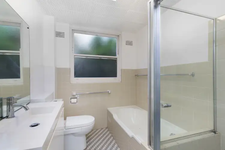 Fifth view of Homely apartment listing, 4/39 Milray Ave, Wollstonecraft NSW 2065