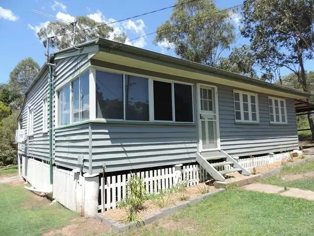 18 High Street, Ebbw Vale QLD 4304