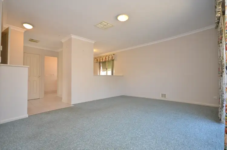 Sixth view of Homely villa listing, 4/70 Boundary Road, St James WA 6102
