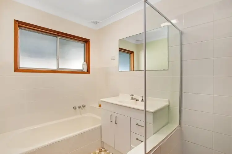 Seventh view of Homely house listing, 4 Burnham Close, Thornton NSW 2322