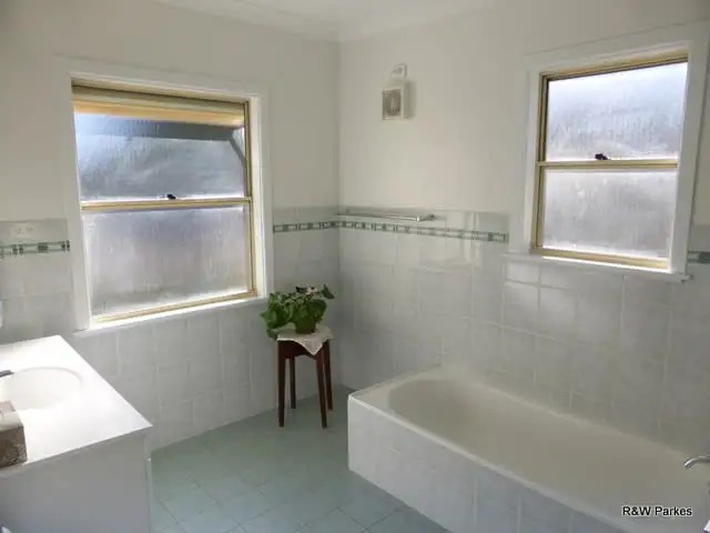 Fourth view of Homely house listing, 15 Victoria Street, Parkes NSW 2870