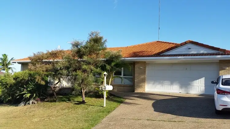 18 Piccadilly Place, Highland Park QLD 4211