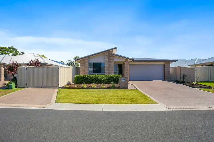 16 Stega Place, Wynnum West QLD 4178