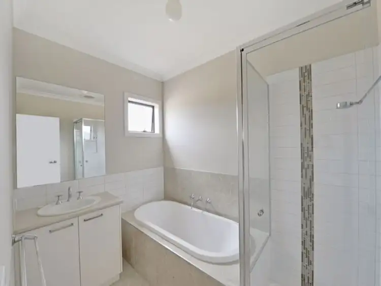 Fourth view of Homely house listing, 22 Cimmaron Way, Kialla VIC 3631