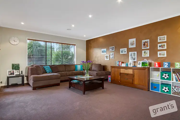 Fifth view of Homely house listing, 2 Lawton Grove, Berwick VIC 3806