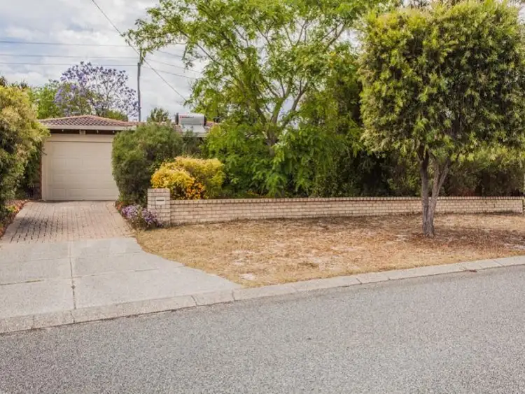 Second view of Homely house listing, 7 Ivanhoe Place, Gosnells WA 6110