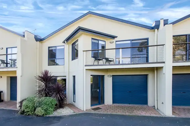 Main view of Homely townhouse listing, 4/1 Powell Street, Mount Gambier SA 5290