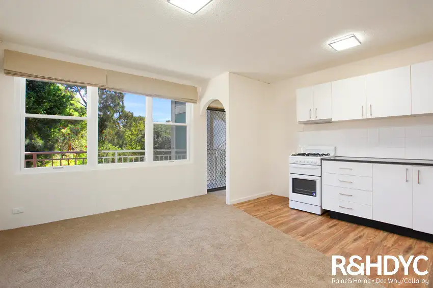 Main view of Homely unit listing, 2/31 Gladstone Street, Newport NSW 2106