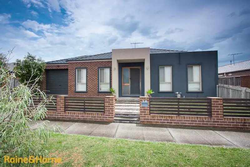 Main view of Homely house listing, 2/76 Charter Road West, Sunbury VIC 3429