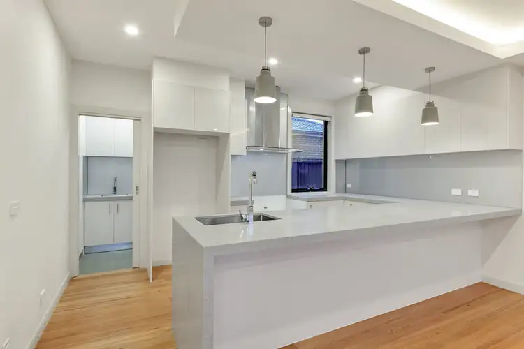 39 Admiration Drive, Craigieburn VIC 3064