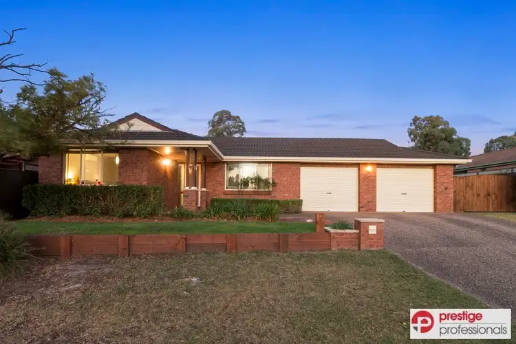 4 Trentham Park Court, Wattle Grove NSW 2173