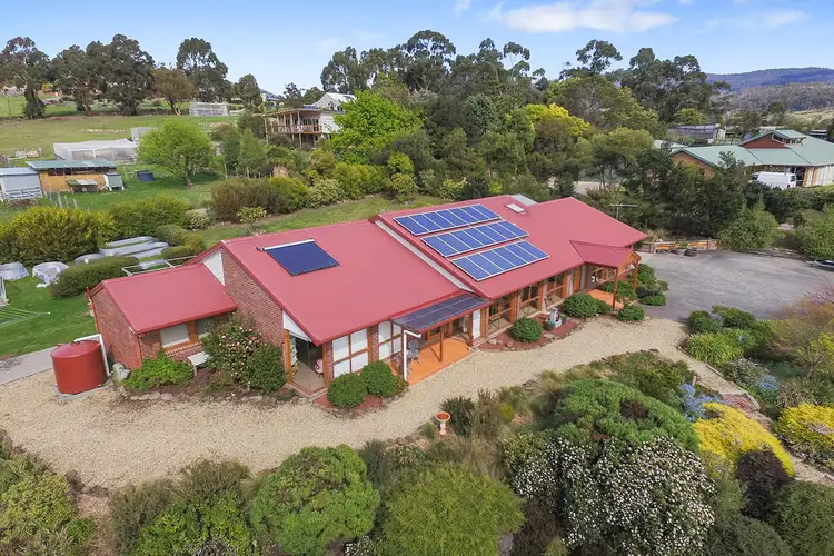 12 Englefield Drive, Margate TAS 7054