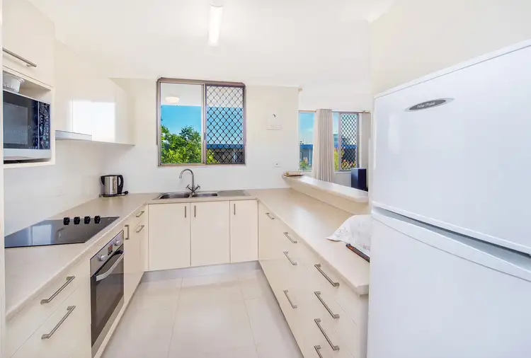 Unit 6 'Salt Spray' 35 Lower Gay Terrace, Caloundra QLD 4551