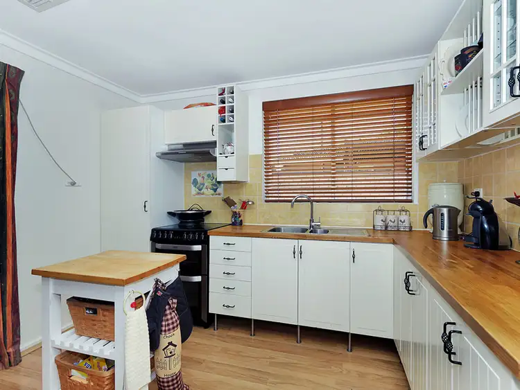 Fifth view of Homely house listing, 3 Chenies Rest, Gosnells WA 6110