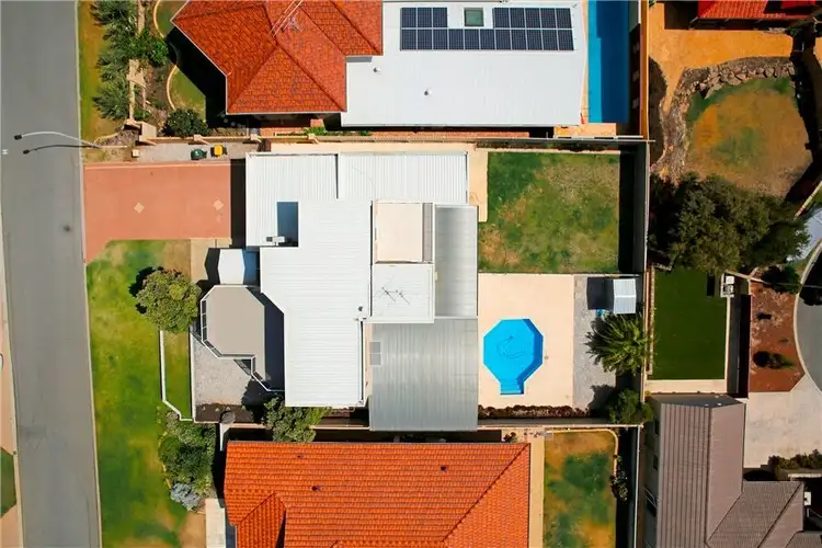 Fourth view of Homely house listing, 8 Node Ct, Mullaloo WA 6027