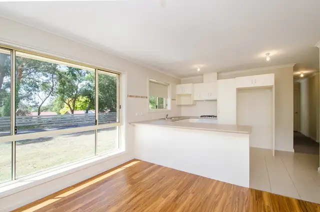 Fifth view of Homely house listing, 2/89 Penola Road, Mount Gambier SA 5290