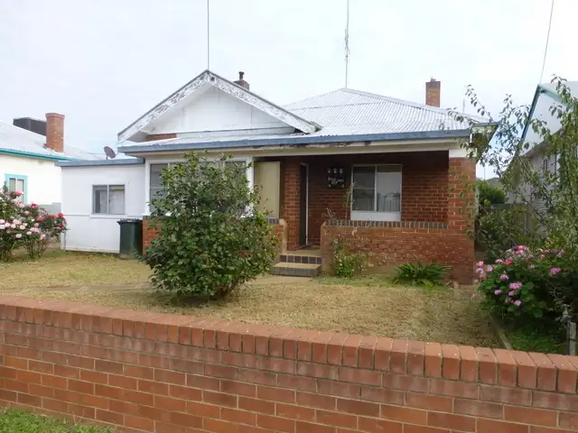 Main view of Homely house listing, 4 Armstrong Street, Parkes NSW 2870