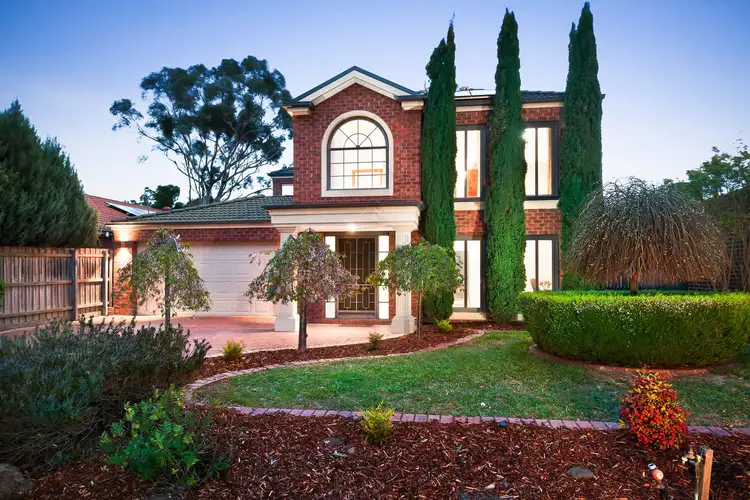 19 Regency Drive, Kilsyth South VIC 3137