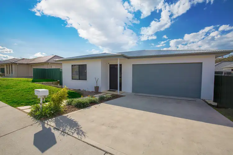 19 Mileham Circuit, Rutherford NSW 2320