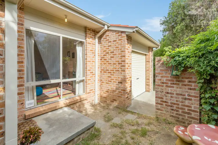 1/53 Walker Crescent, Jerrabomberra NSW 2619