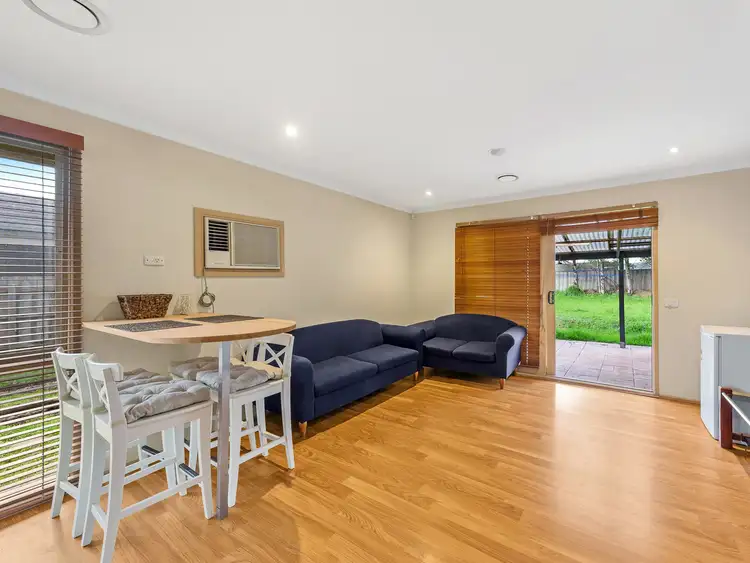 Fifth view of Homely house listing, 10 Brunel Court, Hampton Park VIC 3976