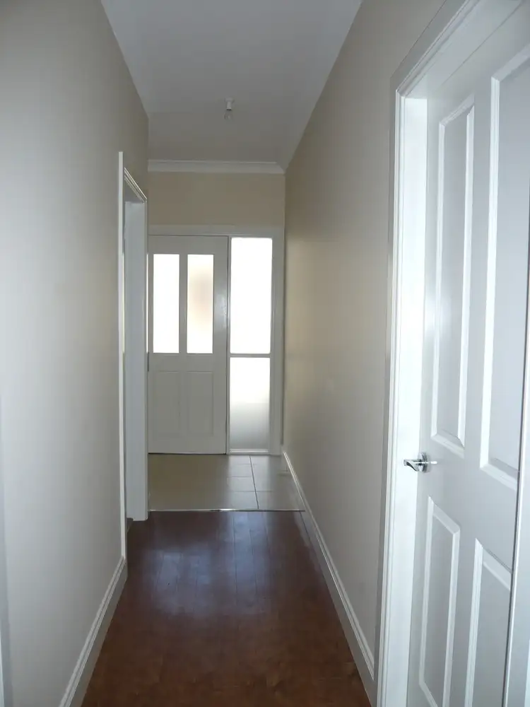 Sixth view of Homely unit listing, 9 /55 Brilliant Street, Bathurst NSW 2795