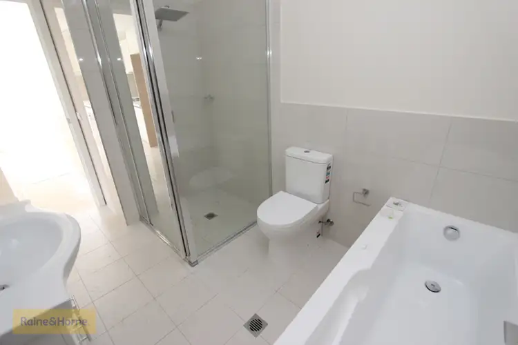 Sixth view of Homely unit listing, 3/40 Wentworth Drive, Kelso NSW 2795