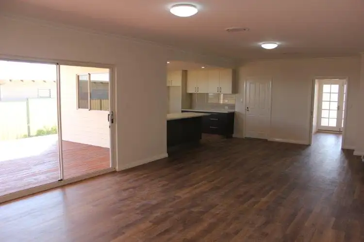 Fourth view of Homely house listing, 10 Cummings Street, Merredin WA 6415