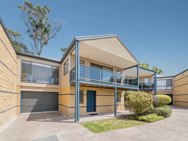 2/20-22 Kathryn Close, Inverloch VIC 3996