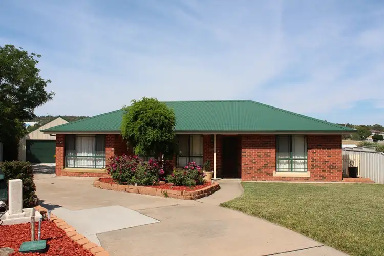 16 Weal Place, Windradyne NSW 2795