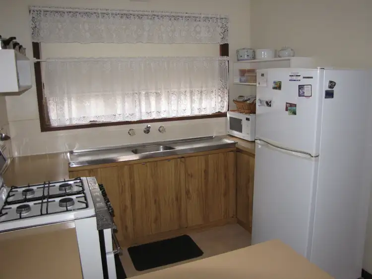 Fourth view of Homely unit listing, 2/7 Westbury Street, Moe VIC 3825