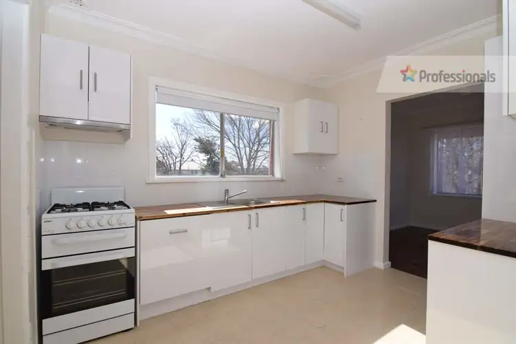 Second view of Homely house listing, 5 West Street, West Bathurst NSW 2795