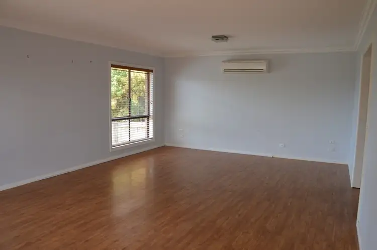 Fifth view of Homely house listing, 4 Callaway Crescent, Leongatha VIC 3953