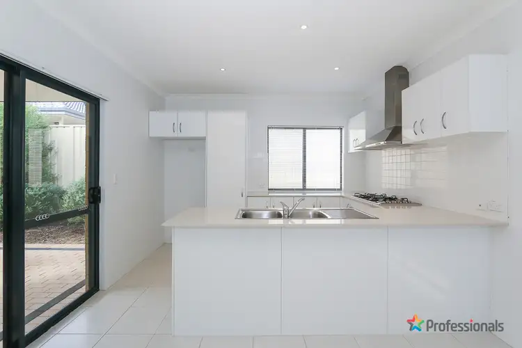 Sixth view of Homely house listing, 6 Borale Retreat, Darch WA 6065